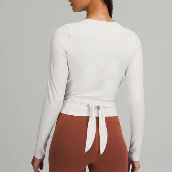 Lululemon Time to Restore Nulu Long Sleeve Shirt Size 12 EUC $78 - Picture 8 of 10